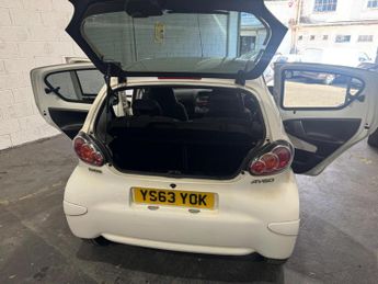 Toyota AYGO 1.0 VVT-i Mode Euro 5 5dr