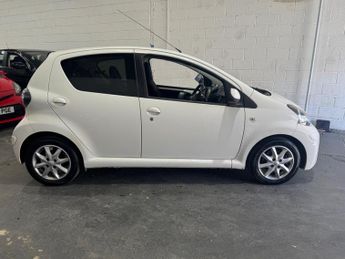 Toyota AYGO 1.0 VVT-i Mode Euro 5 5dr