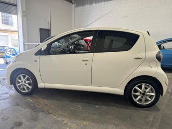 Toyota AYGO 1.0 VVT-i Mode Euro 5 5dr