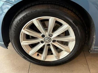 Volkswagen Passat 1.6 TDI SE Business DSG Euro 6 (s/s) 5dr