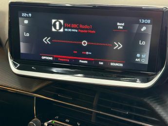 Peugeot 2008 1.2 PureTech Allure Premium + EAT Euro 6 (s/s) 5dr