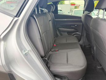 Hyundai TUCSON 1.6 h T-GDi SE Connect Auto Euro 6 (s/s) 5dr