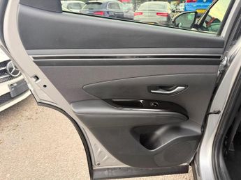 Hyundai TUCSON 1.6 h T-GDi SE Connect Auto Euro 6 (s/s) 5dr