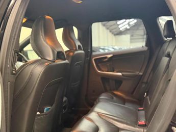 Volvo XC60 2.4 D4 R-Design Lux Nav Auto AWD Euro 6 (s/s) 5dr