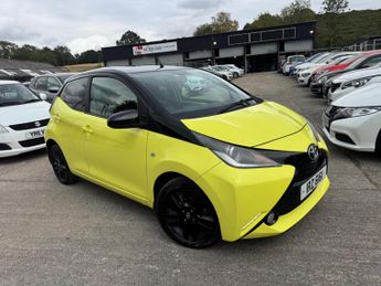 Toyota AYGO 1.0 VVT-i x-cite 3 Yellow Bi-Tone Euro 6 5dr