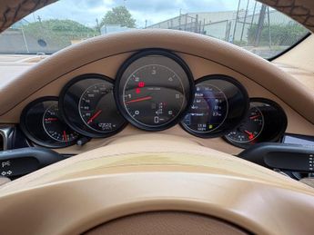 Porsche Panamera 3.0D V6 TiptronicS Euro 5 (s/s) 5dr
