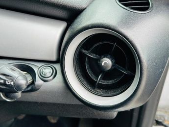 MINI Hatch 1.6 Cooper D Hatchback 3dr Diesel Manual Euro 4 (110 ps)