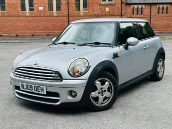 MINI Hatch 1.6 Cooper D Hatchback 3dr Diesel Manual Euro 4 (110 ps)