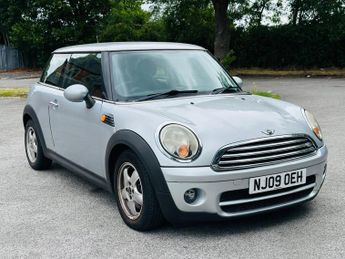 MINI Hatch 1.6 Cooper D Hatchback 3dr Diesel Manual Euro 4 (110 ps)
