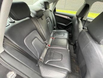 Audi A4 2.0 TDI SE Saloon 4dr Diesel Multitronic Euro 5 (s/s) (143 ps)