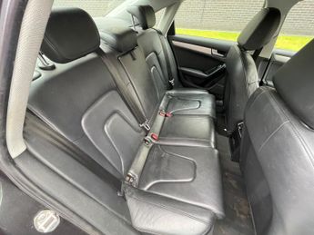 Audi A4 2.0 TDI SE Saloon 4dr Diesel Multitronic Euro 5 (s/s) (143 ps)
