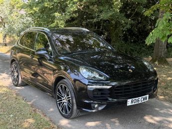 Porsche Cayenne 4.2 TD V8 S SUV 5dr Diesel TiptronicS 4WD Euro 5 (s/s) (385 ps)