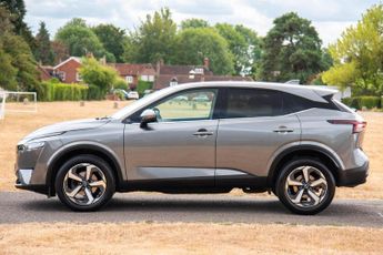 Nissan Qashqai 1.3 DIG-T MHEV N-Connecta XTRON Euro 6 (s/s) 5dr