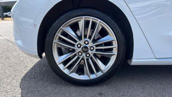 Ford Focus 1.0T EcoBoost Vignale Auto Euro 6 (s/s) 5dr