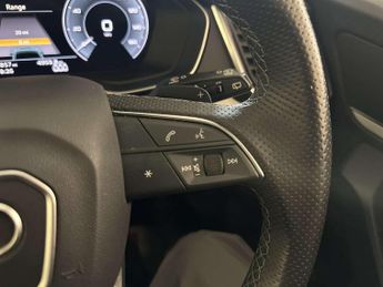 Audi Q5 2.0 TFSIe 50 S line SUV 5dr Petrol Plug-in Hybrid S Tronic quatt