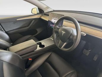Tesla Model Y SUV 5dr Electric Auto RWD (346 ps)