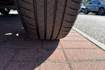 Nissan Juke 1.0 DiG-T (117ps) N-Connecta