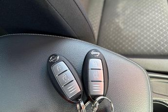 Nissan Juke 1.0 DiG-T (117ps) N-Connecta