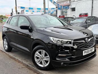 Vauxhall Grandland X 1.2 Turbo SE Euro 6 (s/s) 5dr
