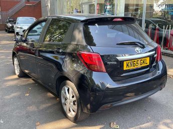 Toyota Yaris 1.5 VVT-h Sport E-CVT Euro 6 5dr