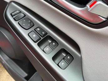 Hyundai KONA 64kWh Ultimate Auto 5dr (10.5kW Charger)