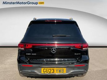 Mercedes-Benz Eqb 300 AMG LINE 4MATIC