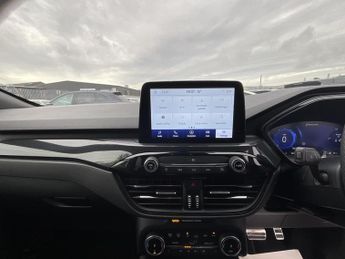 Ford Kuga ST-LINE PHEV CVT