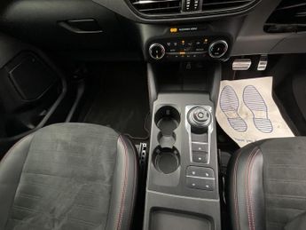 Ford Kuga ST-LINE PHEV CVT