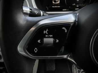 Jaguar I-Pace EV400 SE