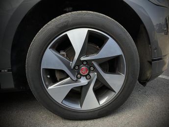 Jaguar I-Pace EV400 SE
