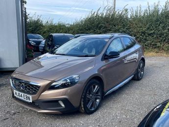 Volvo V40 Cross Country 2.5 T5 Lux Nav Hatchback 5dr Petrol Geartronic AWD Euro 5 (s/s) 