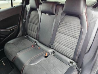Mercedes-Benz GLA 1.6 GLA200 AMG Line (Premium) 7G-DCT Euro 6 (s/s) 5dr