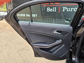 Mercedes-Benz A Class 2.1 A200d AMG Line 7G-DCT Euro 6 (s/s) 5dr