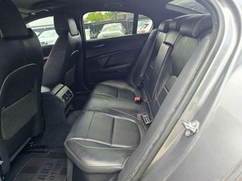 Jaguar XE 2.0d R-Sport Auto Euro 6 (s/s) 4dr