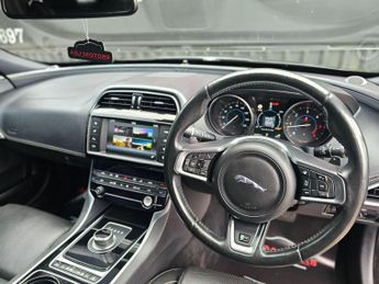 Jaguar XE 2.0d R-Sport Auto Euro 6 (s/s) 4dr