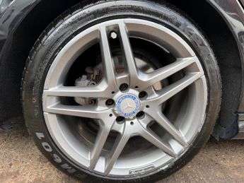Mercedes-Benz E Class 2.1 E220 CDI AMG Sport Saloon 4dr Diesel G-Tronic+ Euro 5 (s/s) 