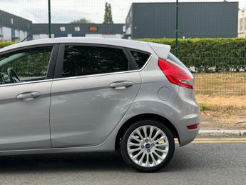 Ford Fiesta 1.4 Titanium 5dr