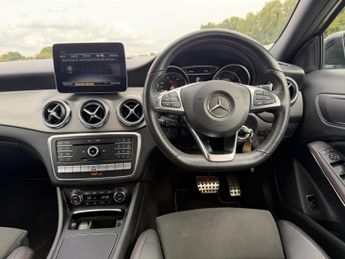 Mercedes-Benz GLA 2.1 GLA220d AMG Line (Premium) 7G-DCT 4MATIC Euro 6 (s/s) 5dr