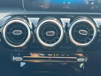 Mercedes-Benz A Class 1.5 A180d SE (Executive) 7G-DCT Euro 6 (s/s) 5dr