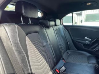 Mercedes-Benz A Class 1.5 A180d SE (Executive) 7G-DCT Euro 6 (s/s) 5dr