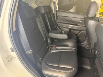 Mitsubishi Outlander 2.0h 12kWh GX4h CVT 4WD Euro 6 (s/s) 5dr