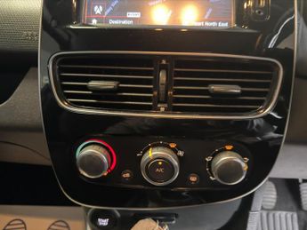 Renault Clio 0.9 TCe Iconic Euro 6 (s/s) 5dr