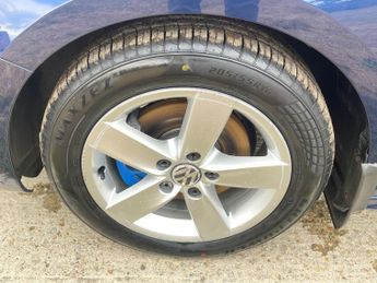 Volkswagen Jetta 2.0 TDI SE DSG Euro 5 4dr