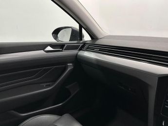 Volkswagen Passat 1.5 TSI EVO SEL DSG Euro 6 (s/s) 5dr