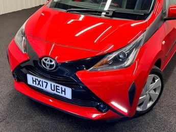 Toyota AYGO 1.0 VVT-i x-play x-shift Euro 6 5dr