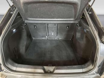 Volkswagen ID.4 Pro Performance 77kWh Life SUV 5dr Electric Auto (204 ps)