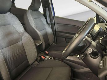 Renault Captur 1.0 TCe Play SUV 5dr Petrol Manual Euro 6 (s/s) (100 ps)