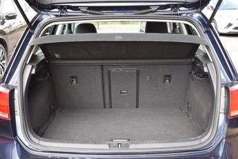 Volkswagen Golf 1.6 TDI BlueMotion Tech Match DSG Euro 5 (s/s) 5dr