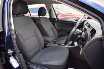 Volkswagen Golf 1.6 TDI BlueMotion Tech Match DSG Euro 5 (s/s) 5dr