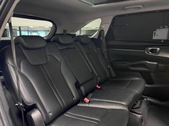 Kia Sorento 2.2 CRDi Vision SUV 5dr Diesel DCT AWD Euro 6 (s/s) (190 bhp)